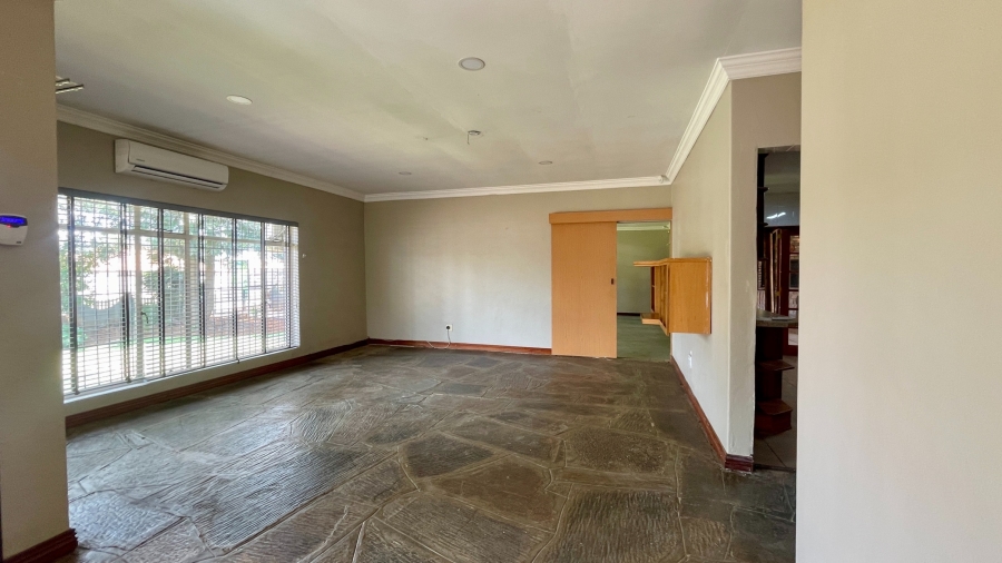 4 Bedroom Property for Sale in Flimieda North West